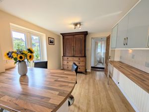 Photo 25- click for photo gallery